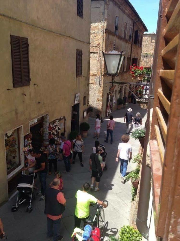 Camere Gozzante Pienza Bagian luar foto