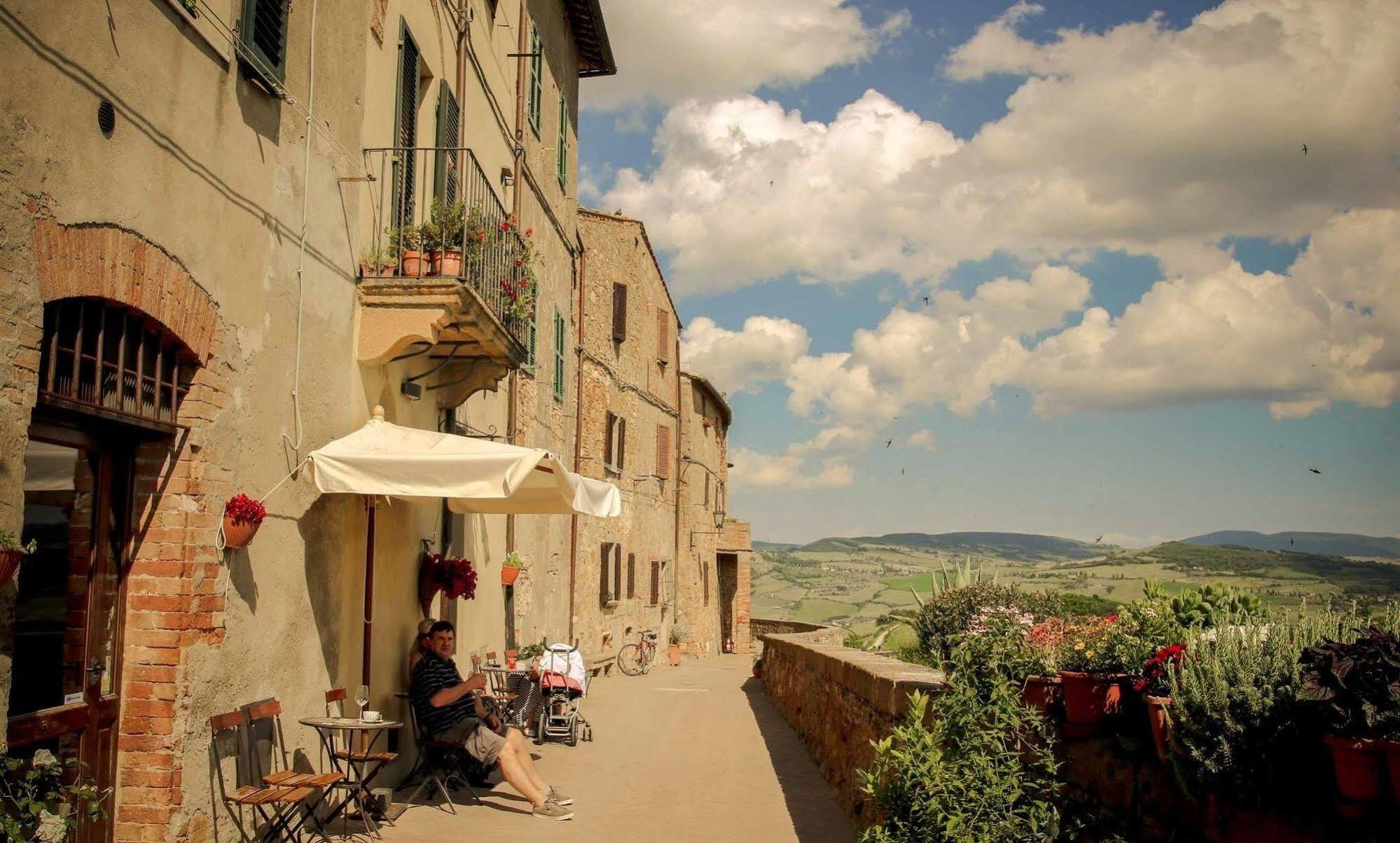 Camere Gozzante Pienza Bagian luar foto